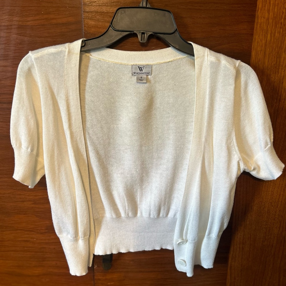 Off-white shrug, small